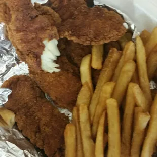 Old grease..fingers were burnt and full of grease..this is the 2nd time they made them.