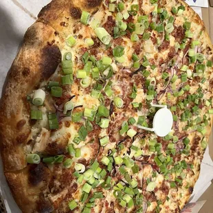 Garlic Chicken Pizza