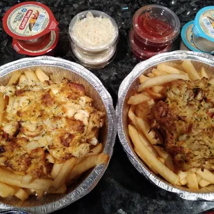 Crab cake platter comes with fries, coleslaw,tarter sauce, cocktail sauce and ketchup. WOW!!