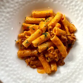 Rigatoni con Salsiccia