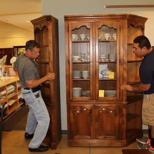 The Vensel Treasure is staffed by  wonderful volunteers! Please ask them for any assistance you need in buying furniture.