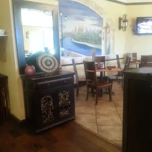 This mural is gorgeous!