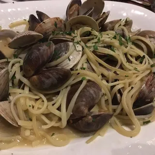 Linguine alla Vongole White