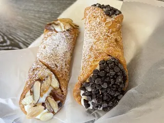 Angela's Italian Deli And Bakery