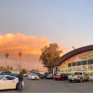 Ventura Supermarket