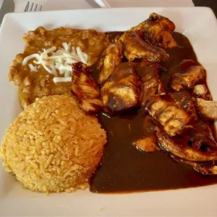 Pollo com mole