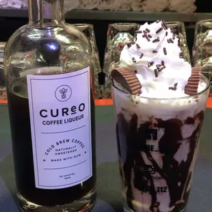drink, dessert