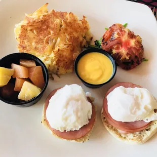 Smoked Salmon Eggs Benedict