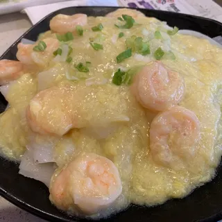 17. Shrimp & Runny Egg Gravy Chow Fun