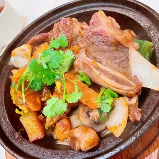 Braised Short Ribs & Kabocha Claypot