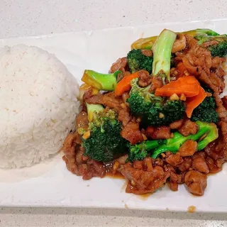 1. Broccoli Beef Rice Plate