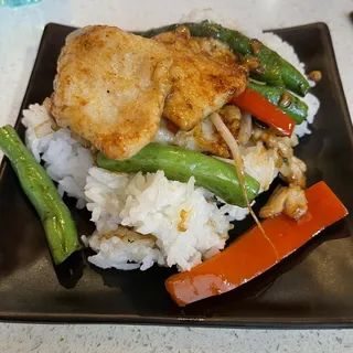 4. Garlic Chicken Rice Plate