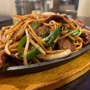 black pepper 23. Stir-Fried Beef and Spaghetti
