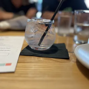 Gin and Tonic gin no. 1