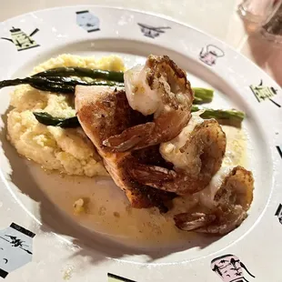 Blackened salmon with 3 shrimp