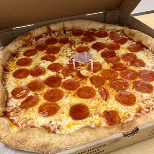 Medium pepperoni