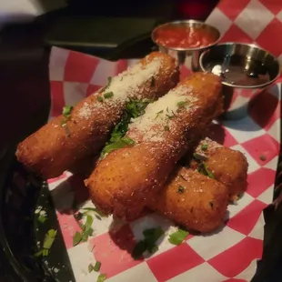 Mozzarella sticks