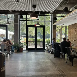 Eat in area