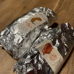 How they come served. More like mini burrito I guess..