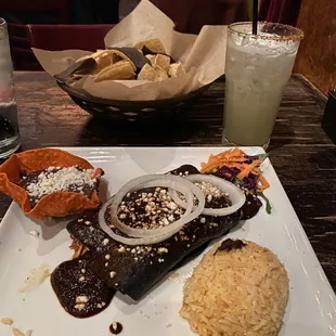 Enchiladas De Mole Xiqueno