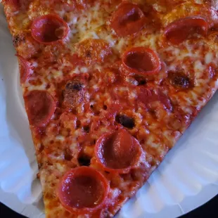 Pepperoni slice