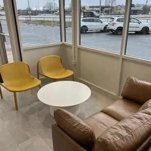 Comfy seats with several outlets for worker bees like me.