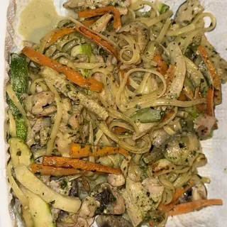 Pollo Verdure Linguine