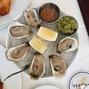 Oysters (on happy hour)