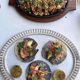 Sausage and Pepper Nachos (Shingled)
