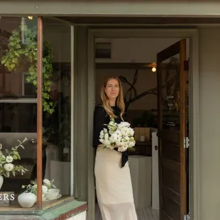 Flowers for walk in and delivery everyday of the week!