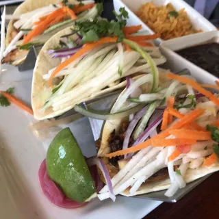 Grilled Tamarind-Chipotle Chicken Fajita