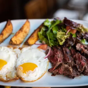Classic Steak &amp; Sunny Side Up Eggs