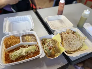 La Playa Taco Shop