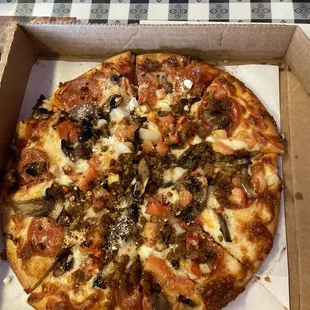 Verdi's special. (No green peppers).  Very good!  Lots of cheese!  Damian, our server, was very friendly and efficient!