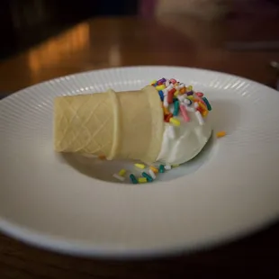Birthday ice cream cone, such a lovely touch!