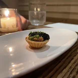 Caviar and pickled mustard tart - super delicious