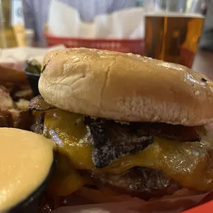 Cheeseburger