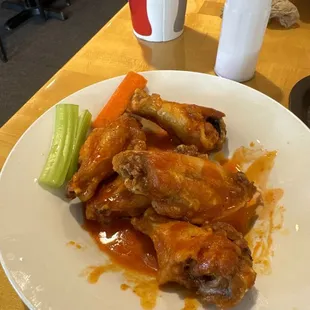 bbq chicken, chicken wings and fried chicken, chicken wings, poultry, fried chicken, food, fried chicken wings, bbq wings, chicken