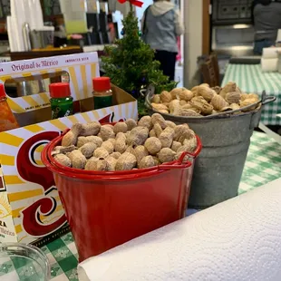 donuts, interior