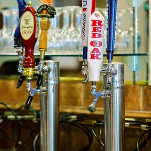 6 top notch beers on tap!