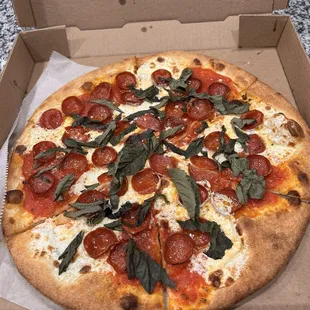 Margarita pizza with pepperoni