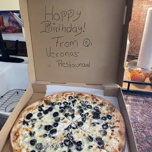 Veronas White Pizza