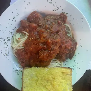 Child's spaghetti and meatball