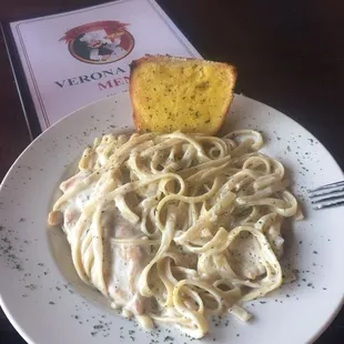 Alfredo was absolutely amazing. Nothing I've had here has been a disappointment. Fabulous!