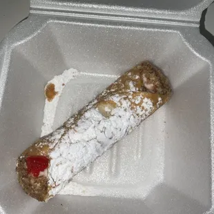 Cannoli.