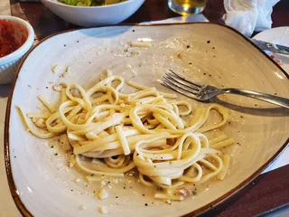 Troni's Italian Restaurant