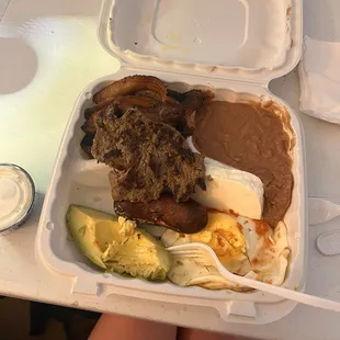 this was honestly the best breakfast (Regular Breakfast/ Desayuno Regular) i&apos;ve ever had!!! everything was delicious thank you so much