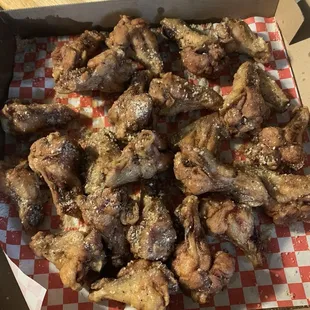 Garlic Parm Wings and the Ranch wazzzz good.