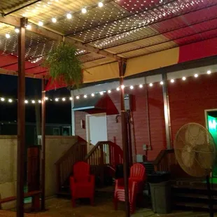 Cool patio area that shuts down for 10pm.  Good neighbors