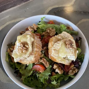 &quot;Chevre Chaud&quot; salad with french goat cheese, walnuts, and honey